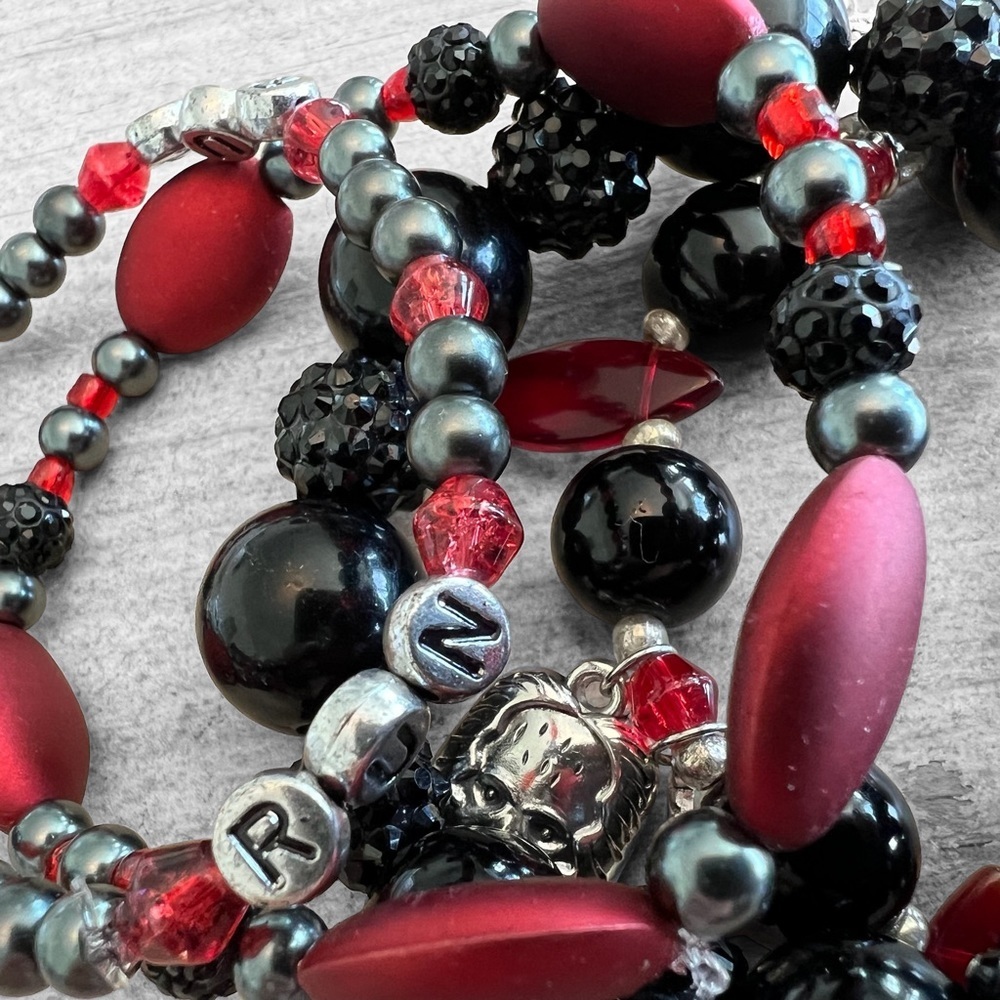 Horror Movie themed bracelet stretchy stackable charm bracelet black red - Picture 8 of 11